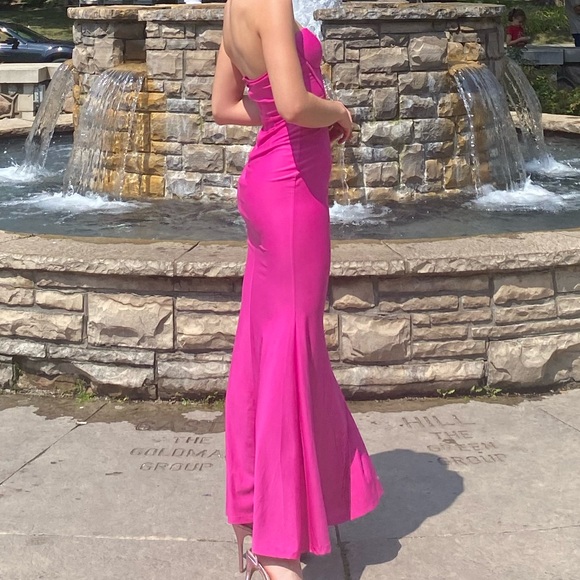 Fashion Boutique Find - Picture 2 of 2